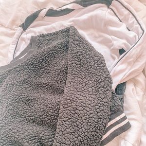 Zebra Pack Sweaters Sweatshirt GARAGE